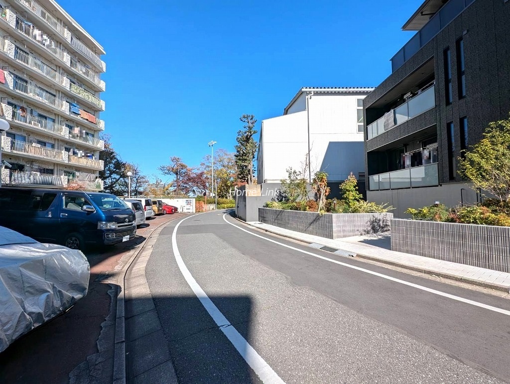 カーサ常盤台　前面道路